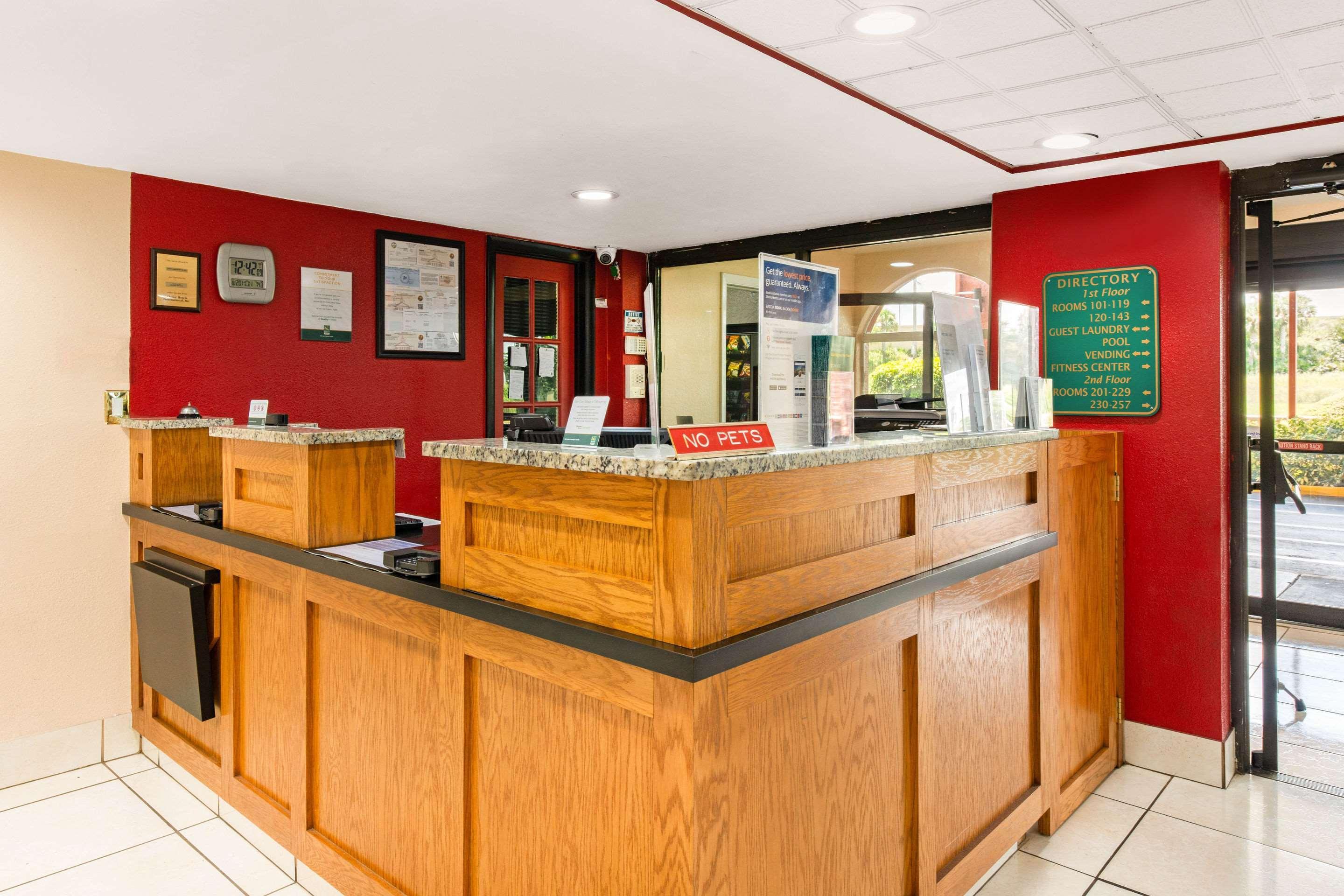 Quality Inn & Suites Orlando Airport Esterno foto