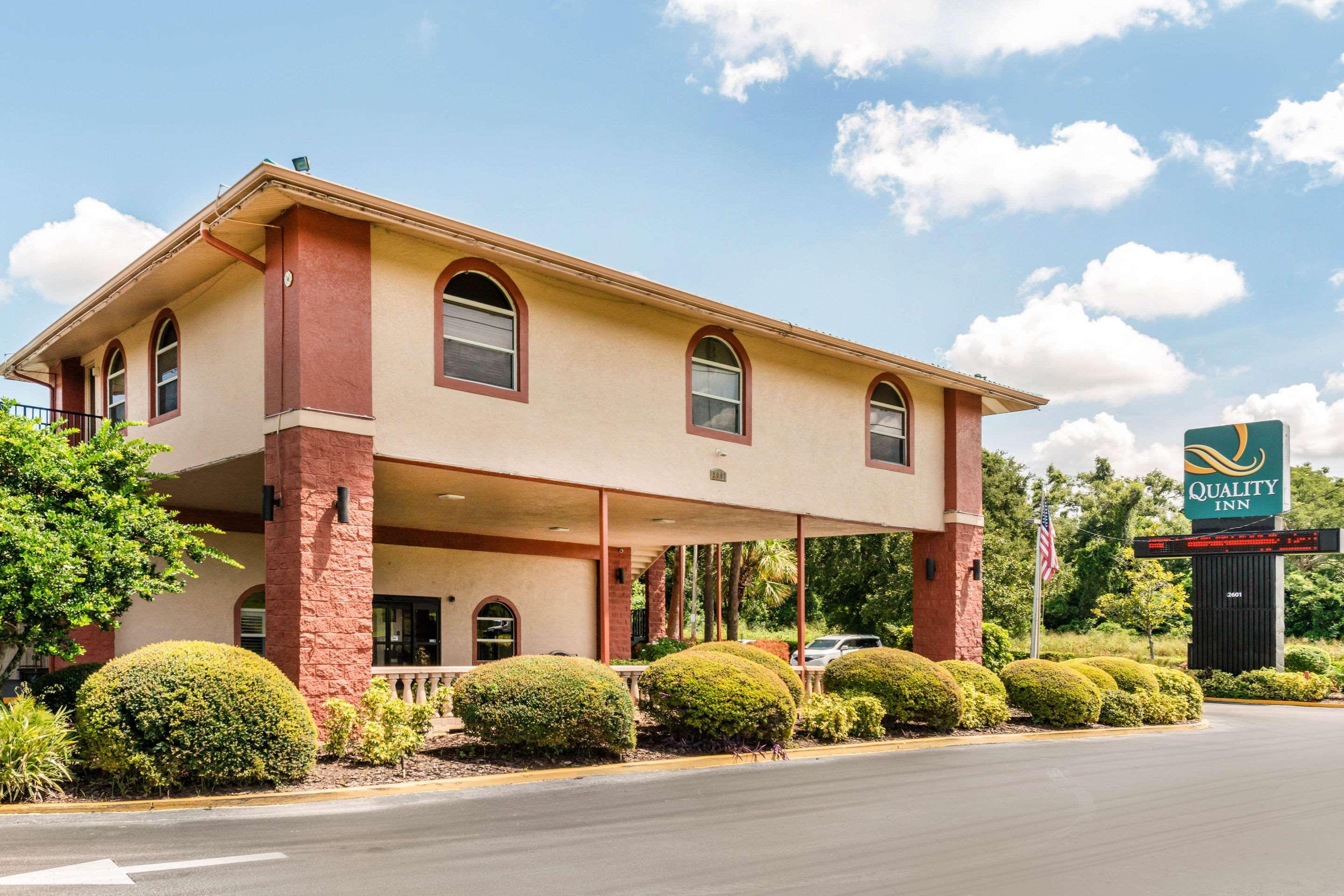 Quality Inn & Suites Orlando Airport Esterno foto
