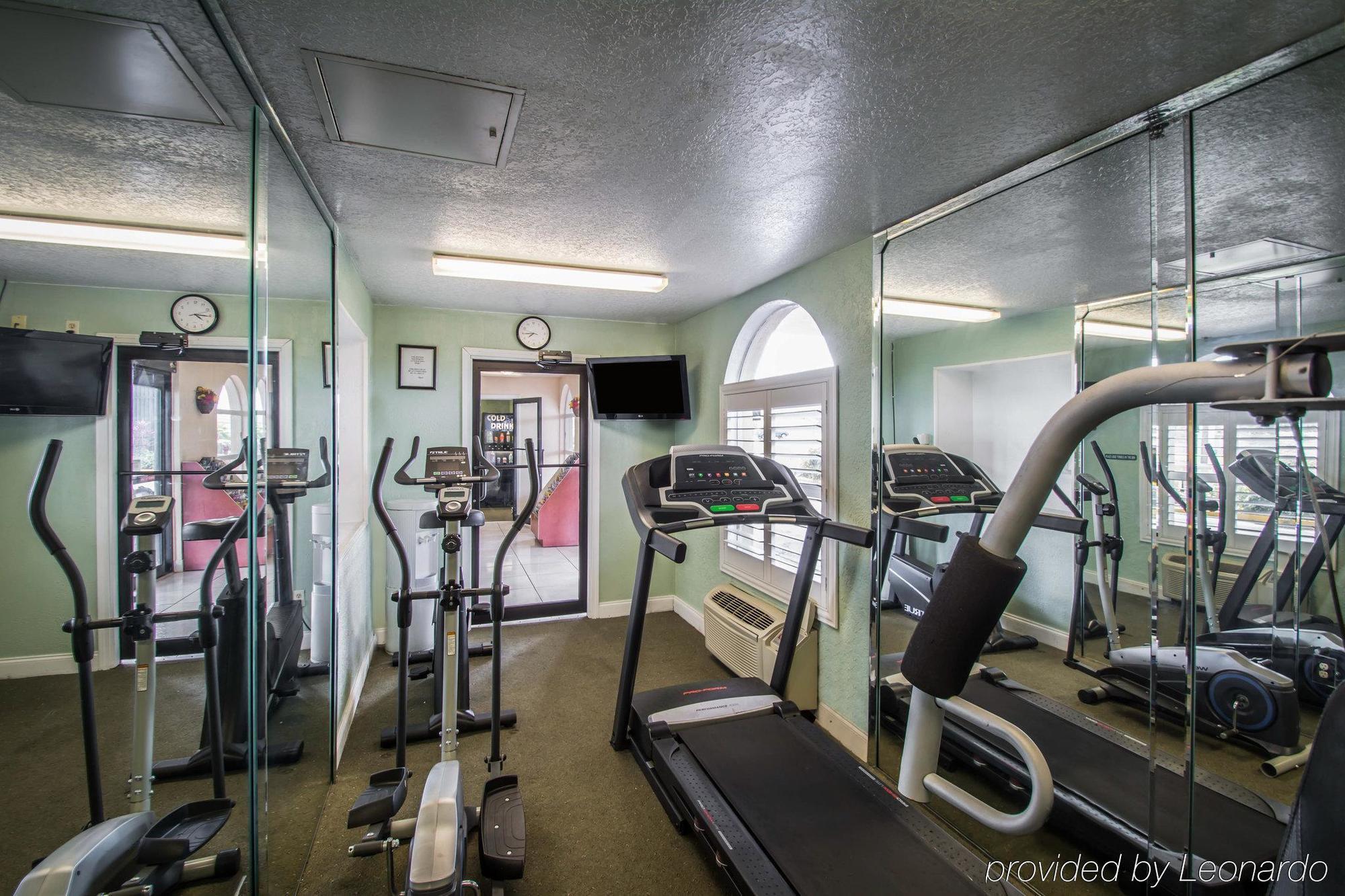 Quality Inn & Suites Orlando Airport Esterno foto