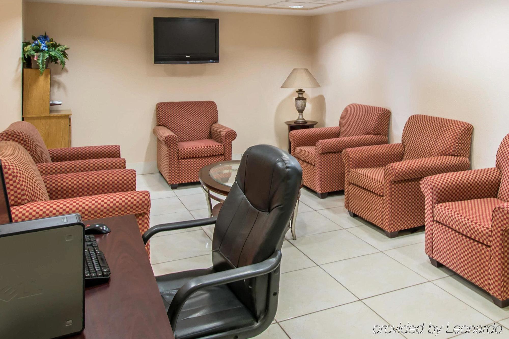 Quality Inn & Suites Orlando Airport Esterno foto