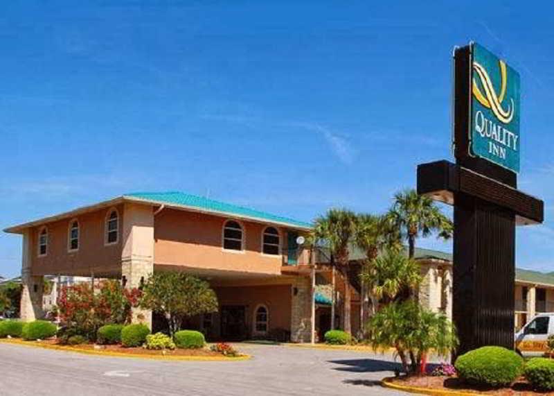 Quality Inn & Suites Orlando Airport Esterno foto