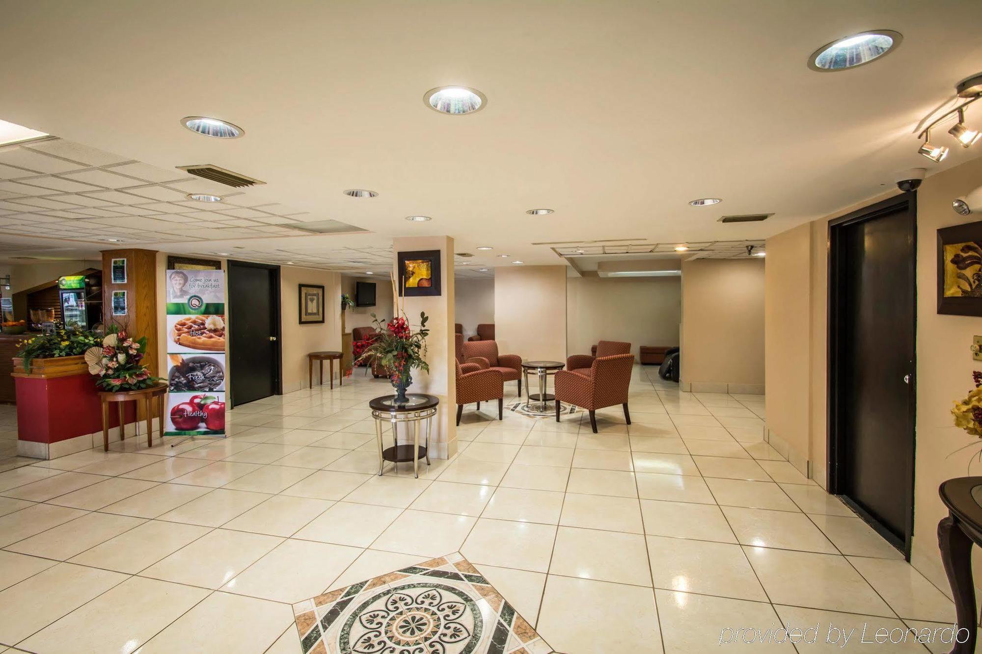 Quality Inn & Suites Orlando Airport Esterno foto