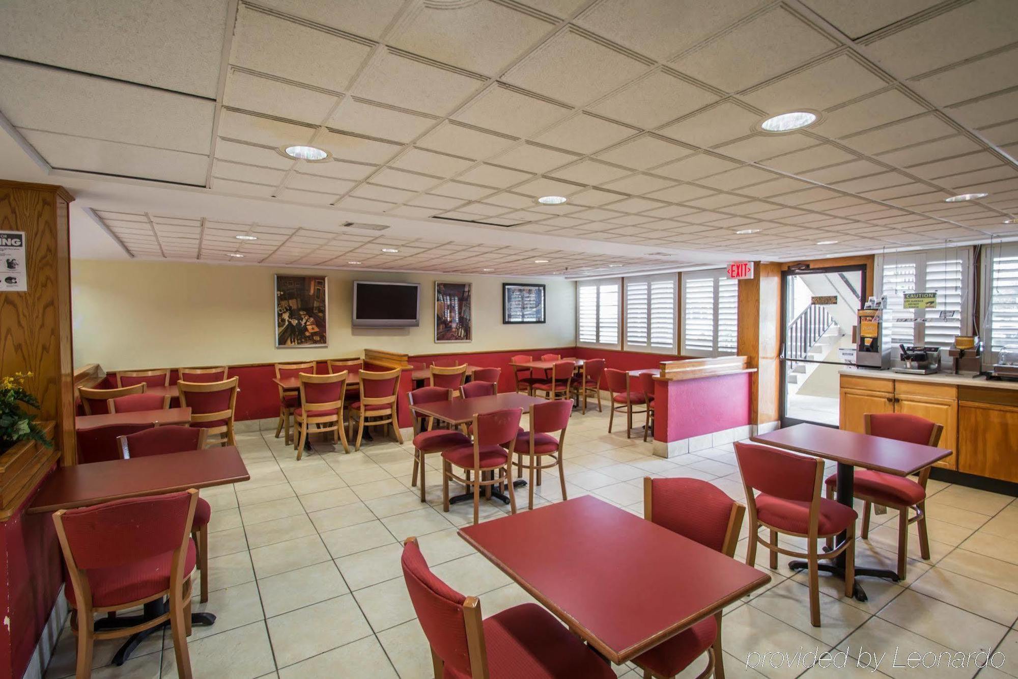 Quality Inn & Suites Orlando Airport Esterno foto